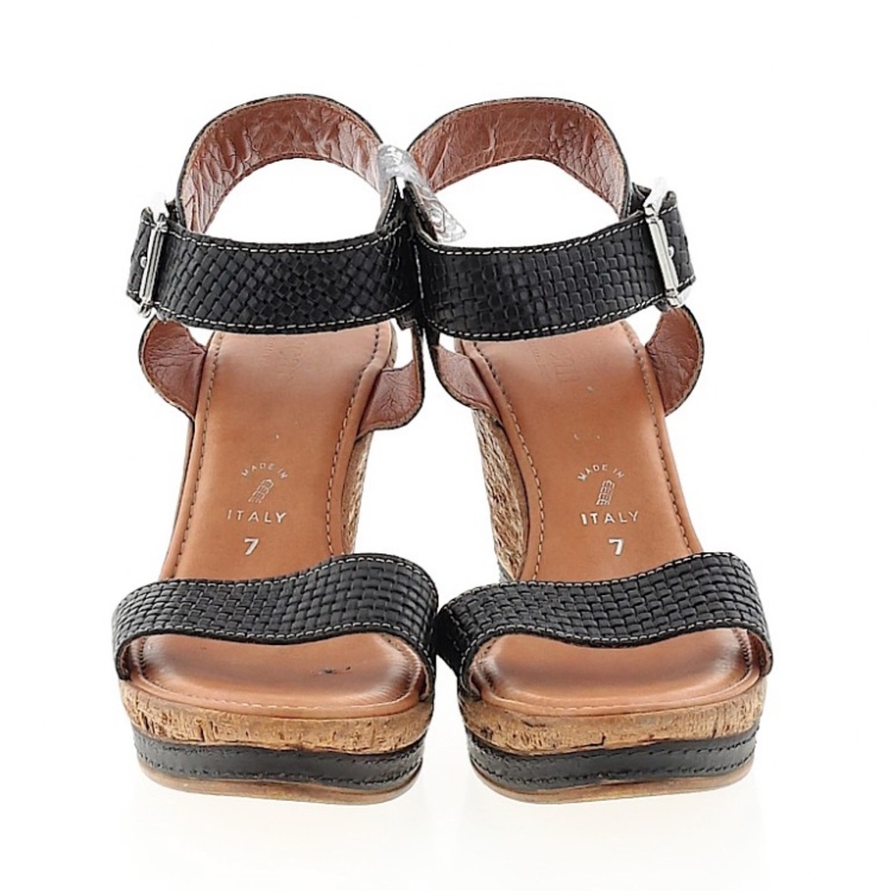 Nice Italian shoemakers wedges